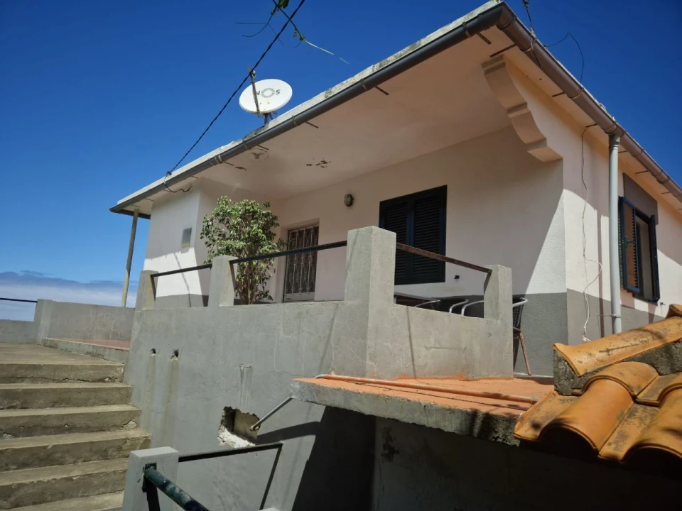 Moradia T2 para Venda em Achada grande Foto 5