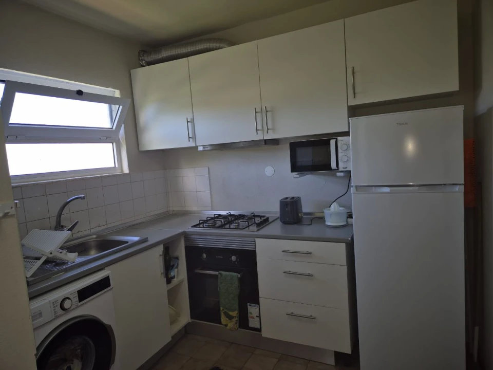 Moradia T2 para Venda em Achada grande Foto 17