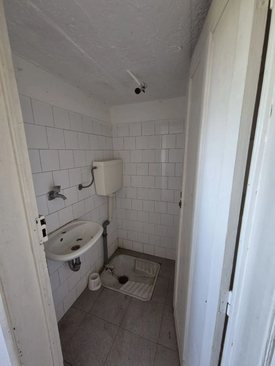 Moradia T2 para Venda em Achada grande Foto 26