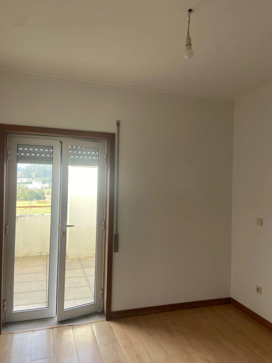 Apartamento T2 para Venda em Várzea Foto 9
