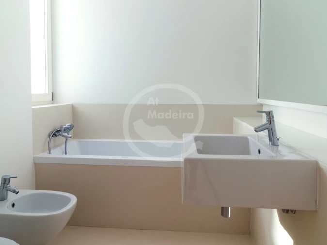 Moradia T4 para Venda em Funchal Foto 7