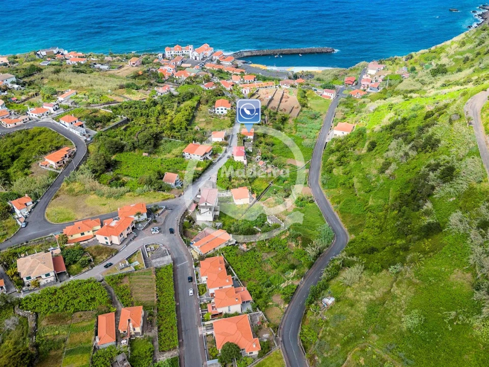 Moradia T4 para Venda em São Vicente Foto 3