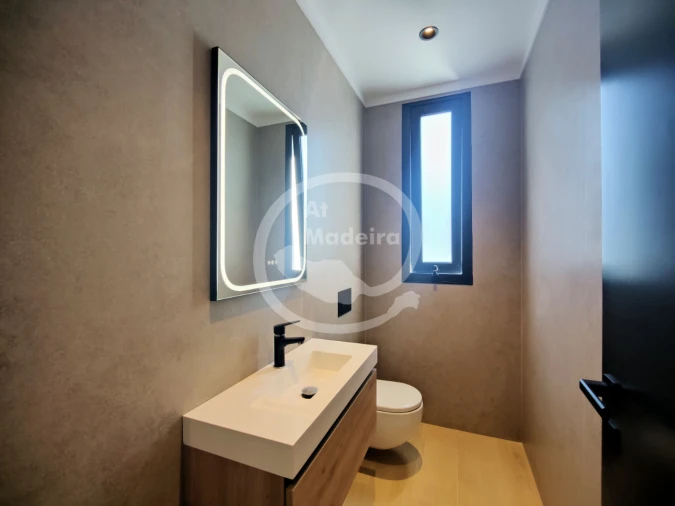 Moradia T3 para Venda em Arco da Calheta Foto 7