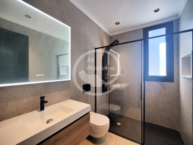 Moradia T3 para Venda em Arco da Calheta Foto 10