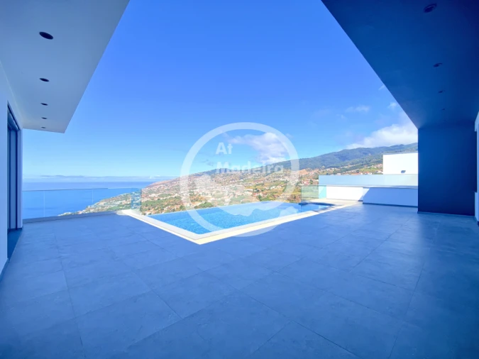 Moradia T3 para Venda em Arco da Calheta Foto 18