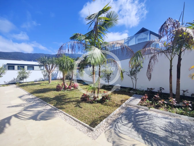 Moradia T3 para Venda em Arco da Calheta Foto 25