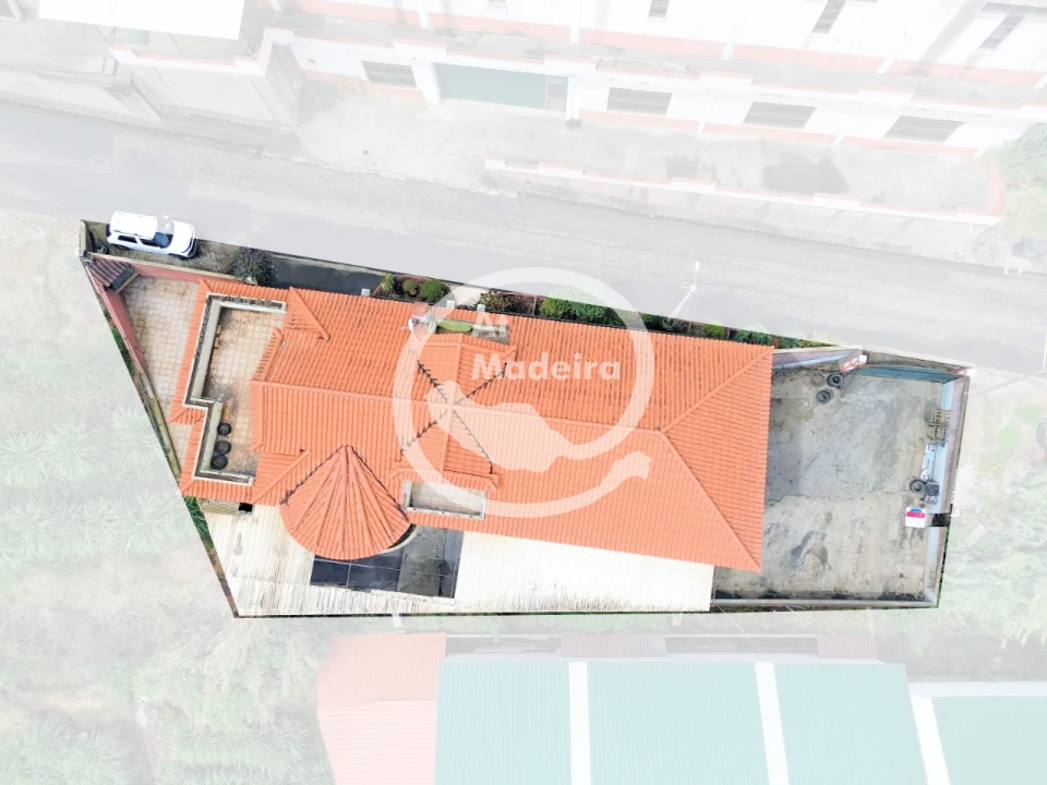 Moradia T3 para Venda em Canhas Foto 2