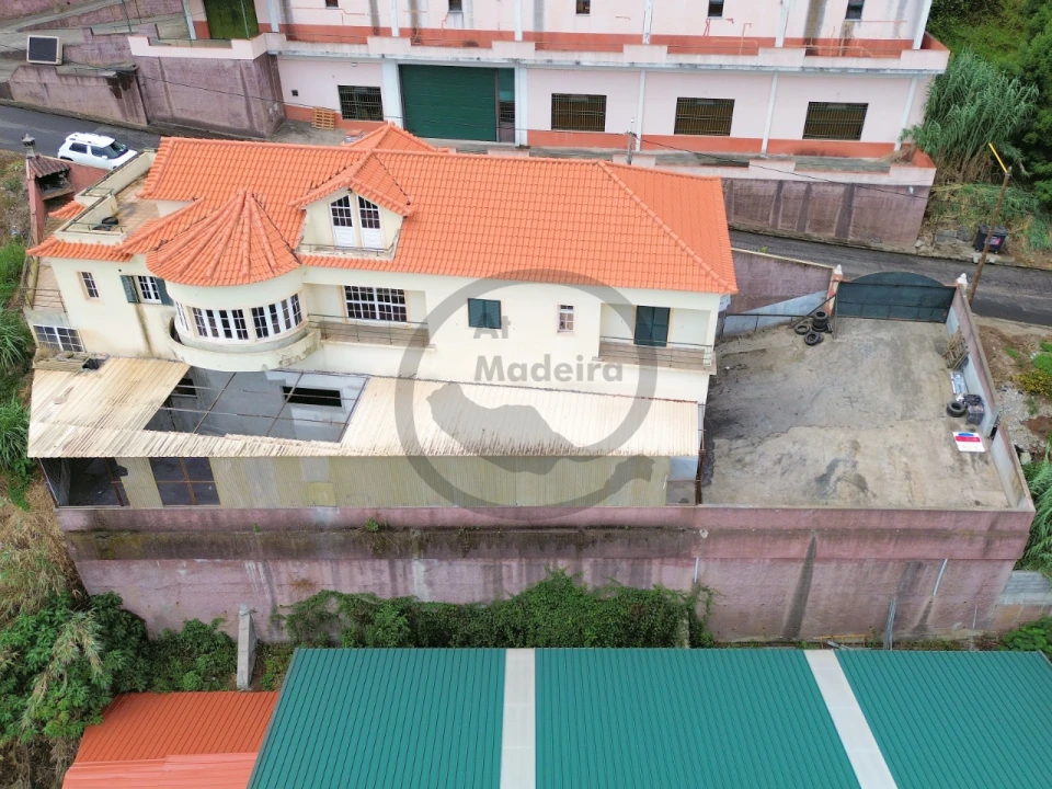 Moradia T3 para Venda em Canhas Foto 1