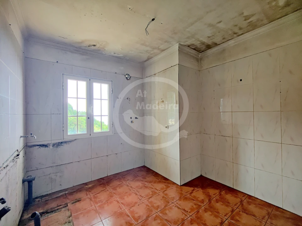 Moradia T3 para Venda em Canhas Foto 6