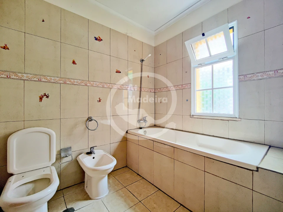 Moradia T3 para Venda em Canhas Foto 16