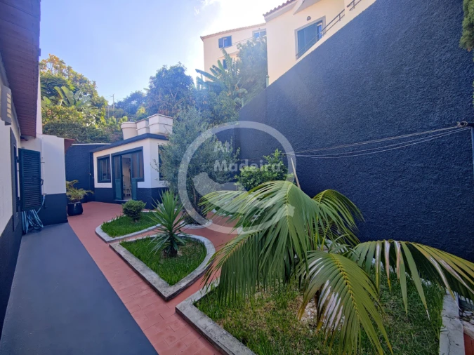 Moradia T3 para Venda em Santa Cruz Foto 5