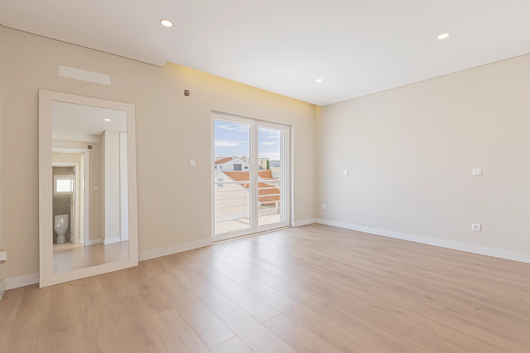 Moradia T5 para Venda em Charneca de Caparica Foto 37