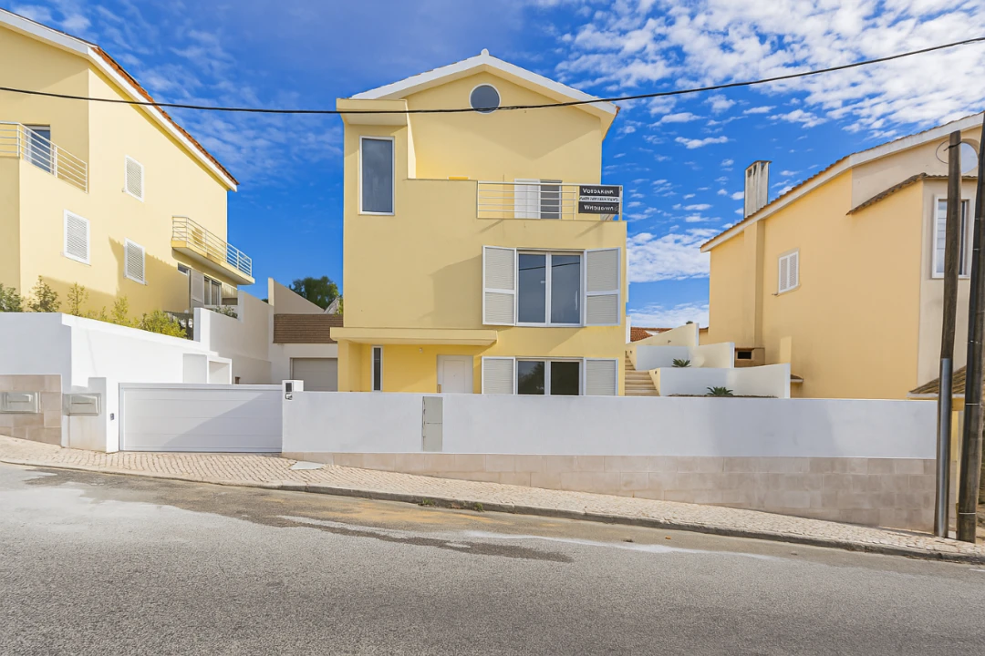 Moradia T5 para Venda em Charneca de Caparica Foto 51