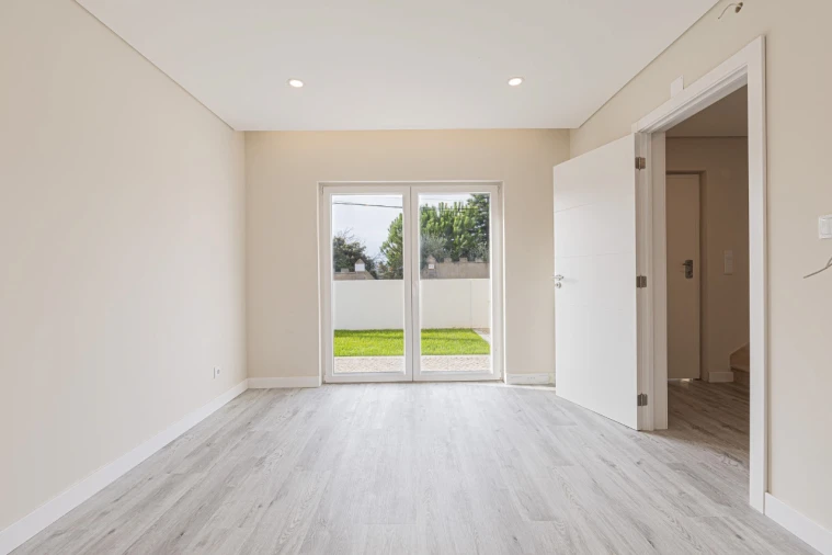 Moradia T5 para Venda em Charneca de Caparica Foto 14