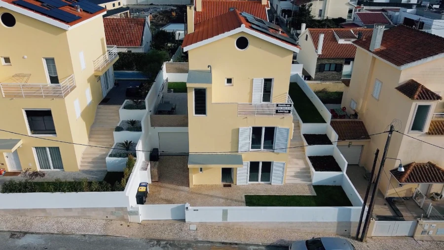 Moradia T5 para Venda em Charneca de Caparica Foto 56