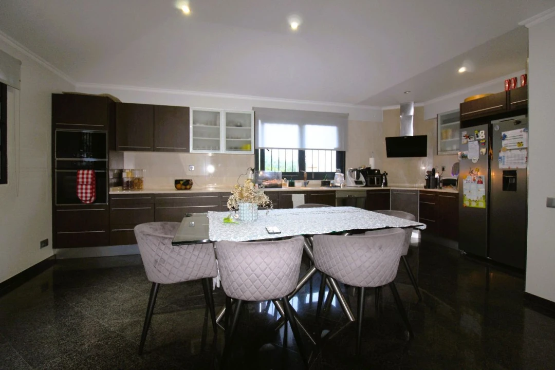 Moradia T3 para Venda em Baia Foto 11