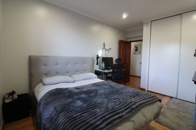 Moradia T3 para Venda em Baia Foto 17