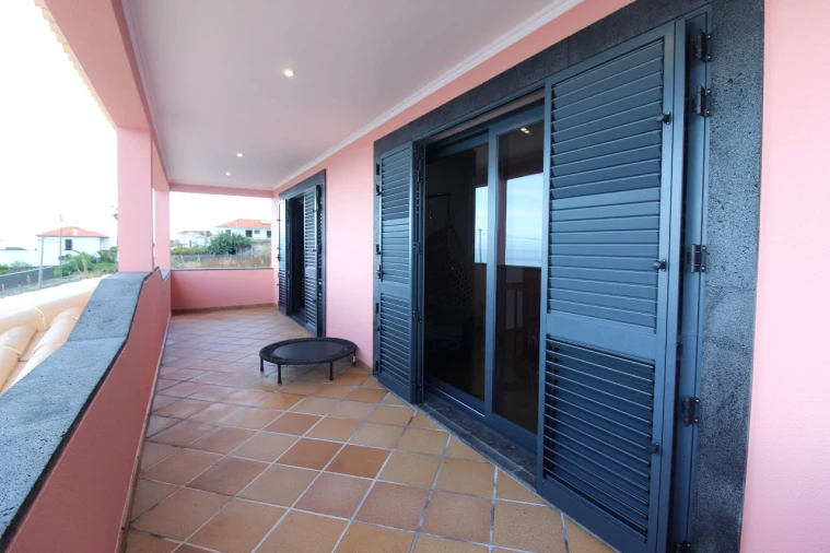 Moradia T3 para Venda em Baia Foto 26