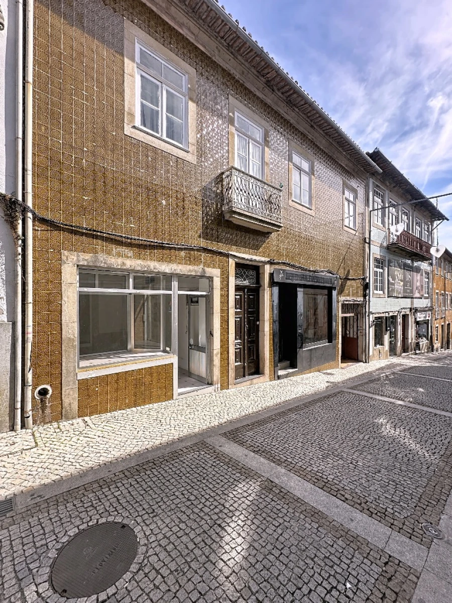 Moradia T6 para Venda em Santa Maria da Feira Foto 2