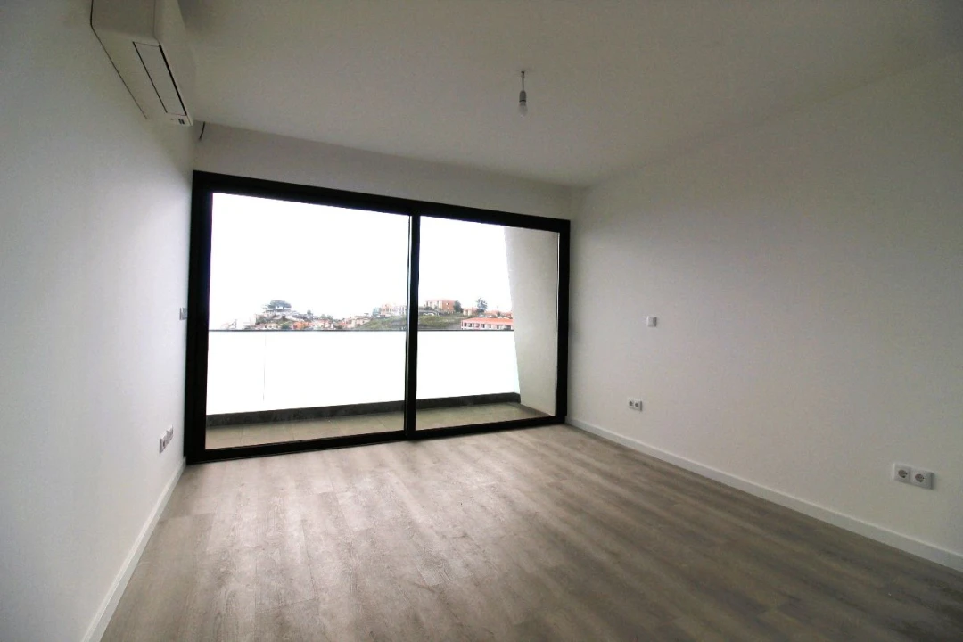 Moradia T3 para Venda em Funchal Foto 8