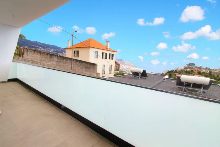 Moradia T3 para Venda em Funchal Foto 2