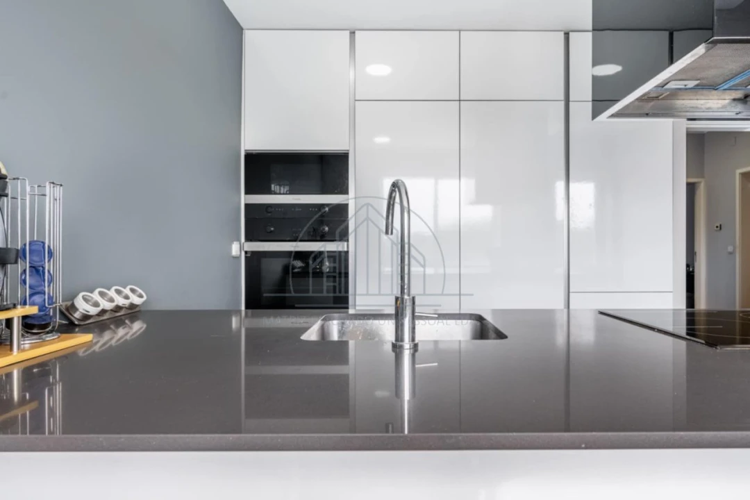 Apartamento T4 para Venda em Vila Nova de Gaia Foto 10