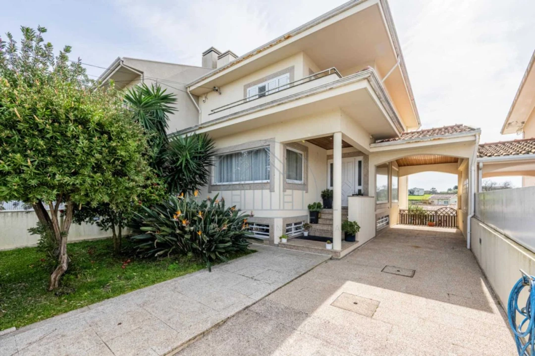 Apartamento T4 para Venda em Vila Nova de Gaia Foto 14