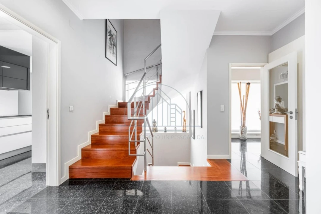 Apartamento T4 para Venda em Vila Nova de Gaia Foto 16