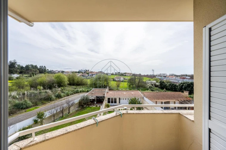 Apartamento T4 para Venda em Vila Nova de Gaia Foto 7