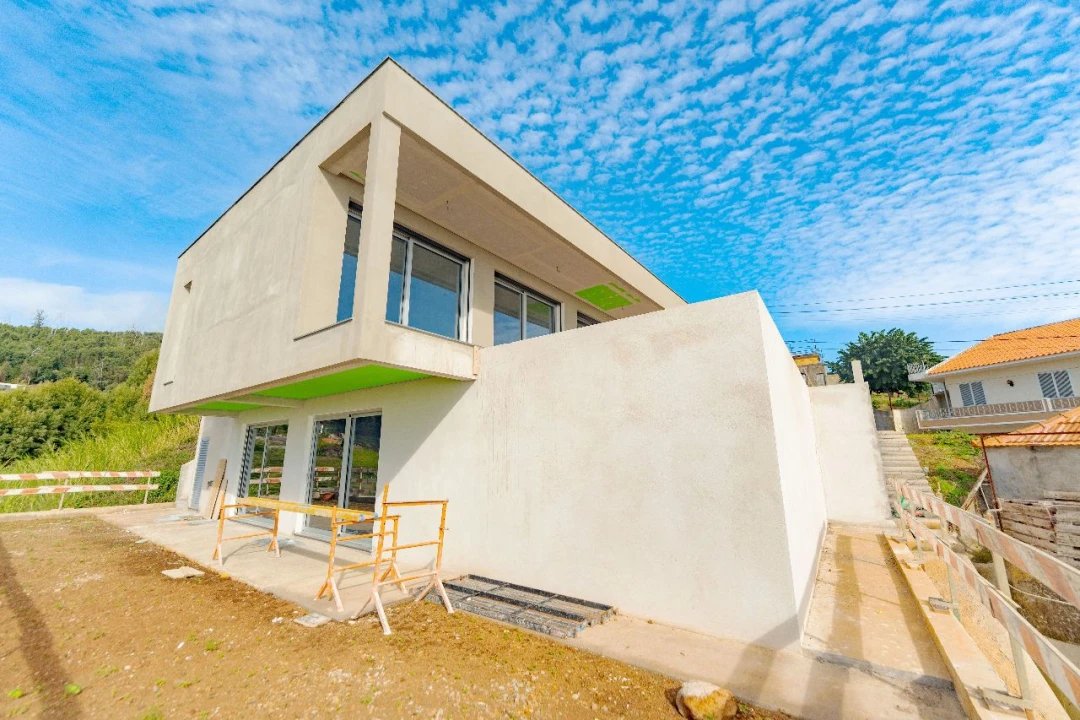 Moradia T3 para Venda em Calheta Foto 1