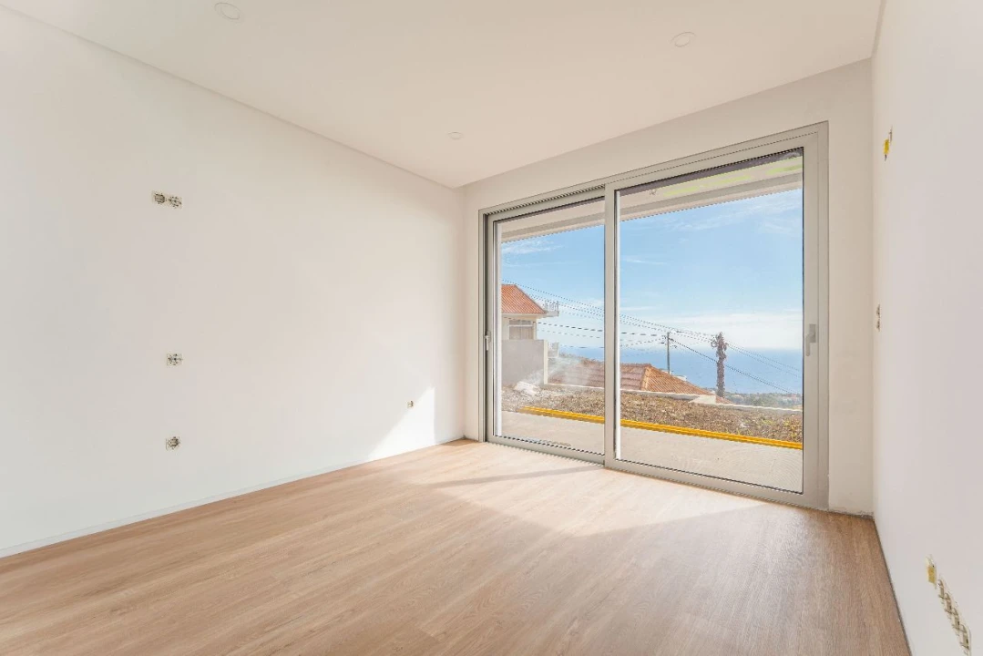 Moradia T3 para Venda em Calheta Foto 7