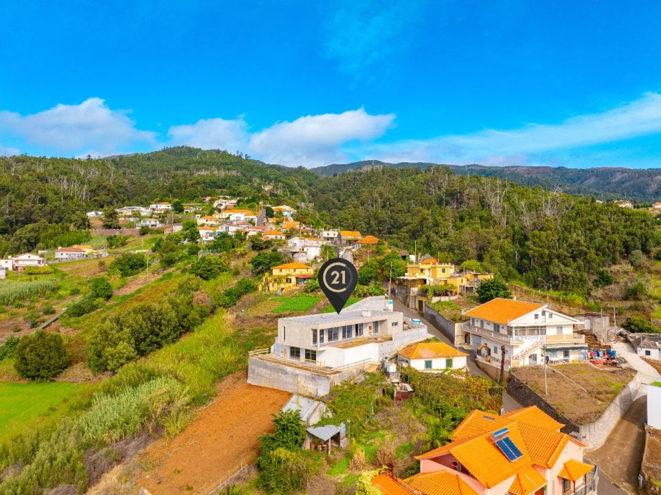 Moradia T3 para Venda em Calheta Foto 15