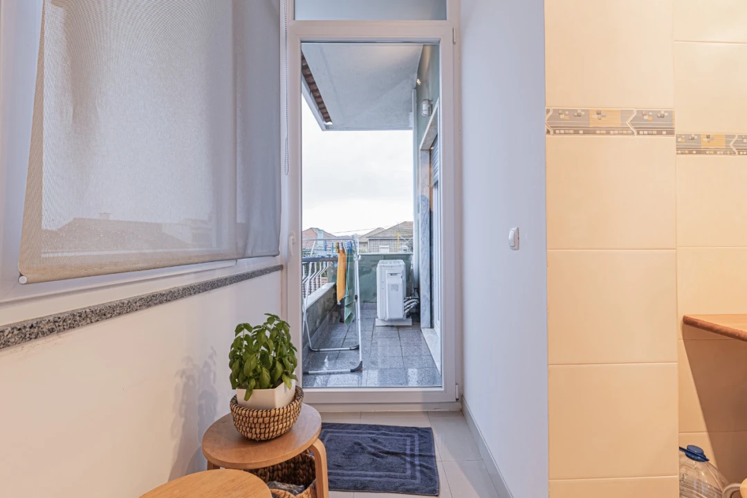 Apartamento T3 para Venda em Porto Salvo Foto 30