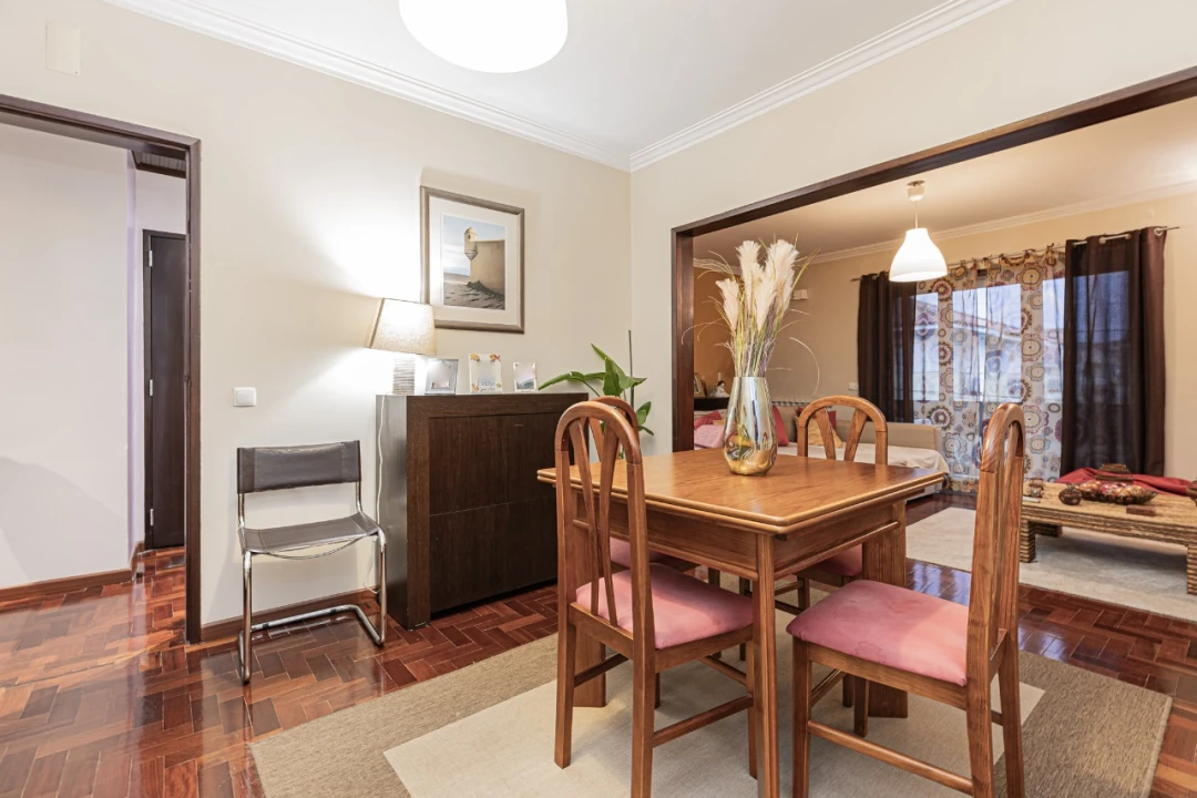 Apartamento T3 para Venda em Porto Salvo Foto 8