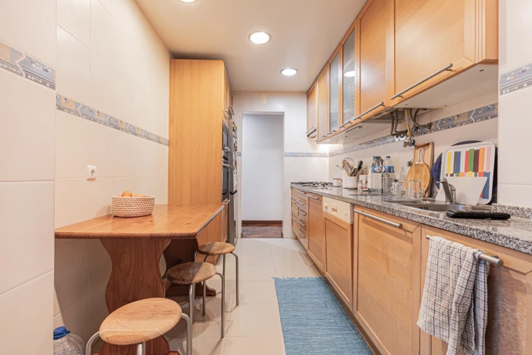 Apartamento T3 para Venda em Porto Salvo Foto 18