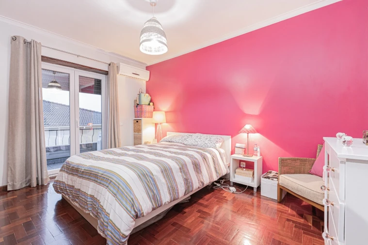 Apartamento T3 para Venda em Porto Salvo Foto 24