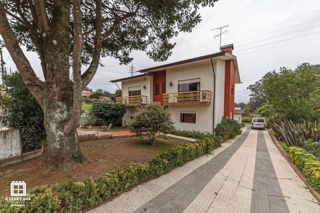 Moradia T5 para Venda em São João Foto 32