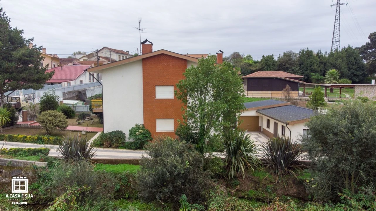 Moradia T5 para Venda em São João Foto 35