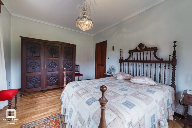 Moradia T5 para Venda em São João Foto 24