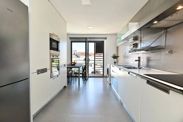 Apartamento T4 para Venda em Queluz de Baixo Foto 10