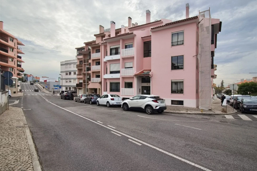 Apartamento T2 para Arrendamento em Parede Foto 1