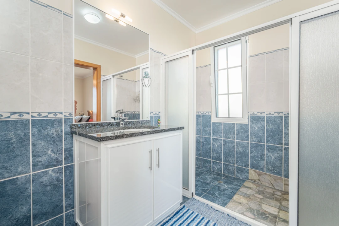 Moradia T3 para Venda em Canhas Foto 19