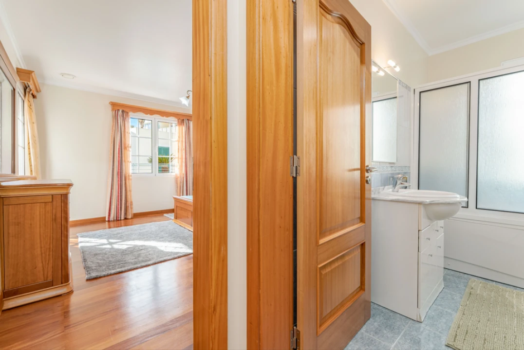 Moradia T3 para Venda em Canhas Foto 16