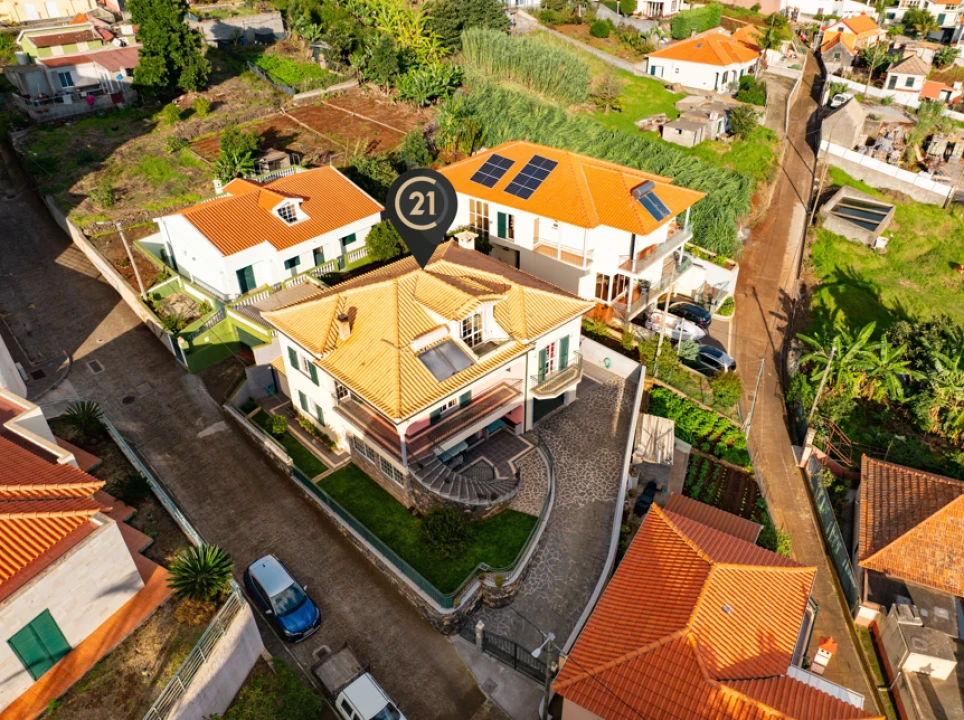 Moradia T3 para Venda em Canhas Foto 32