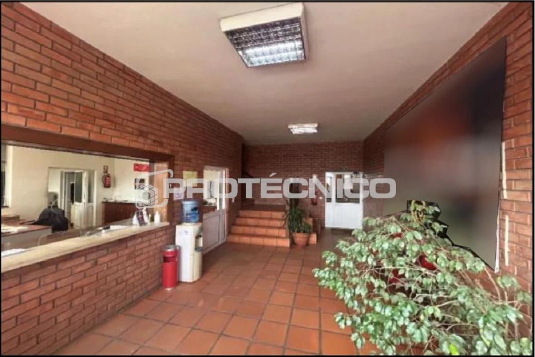 Negócio para Venda em Zona Industrial En 1 Sul Foto 7