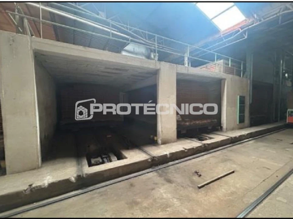 Negócio para Venda em Zona Industrial En 1 Sul Foto 11