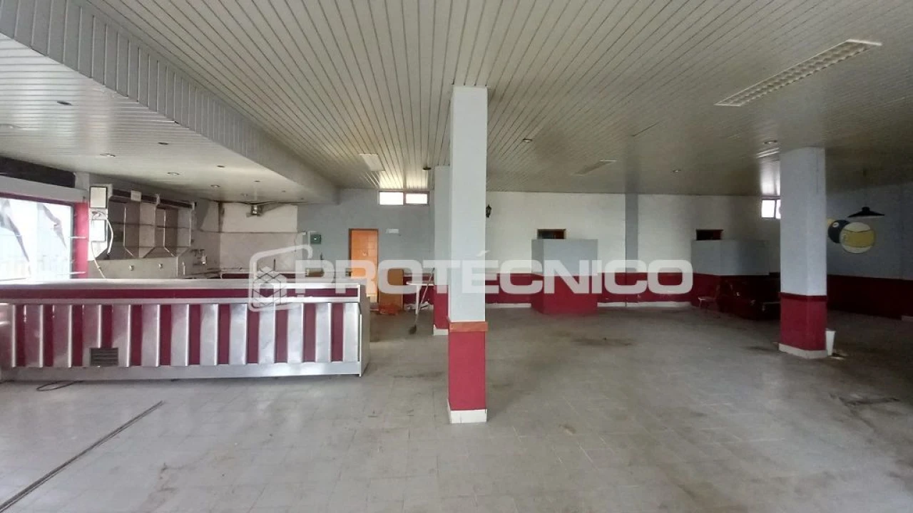 Loja para Venda em Mirandela Foto 4