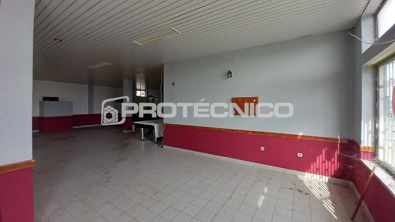 Loja para Venda em Mirandela Foto 5