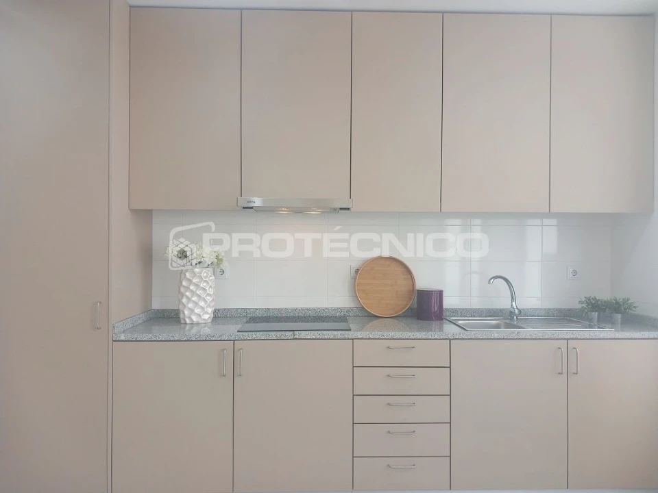 Apartamento T1 para Venda em Águeda Foto 2