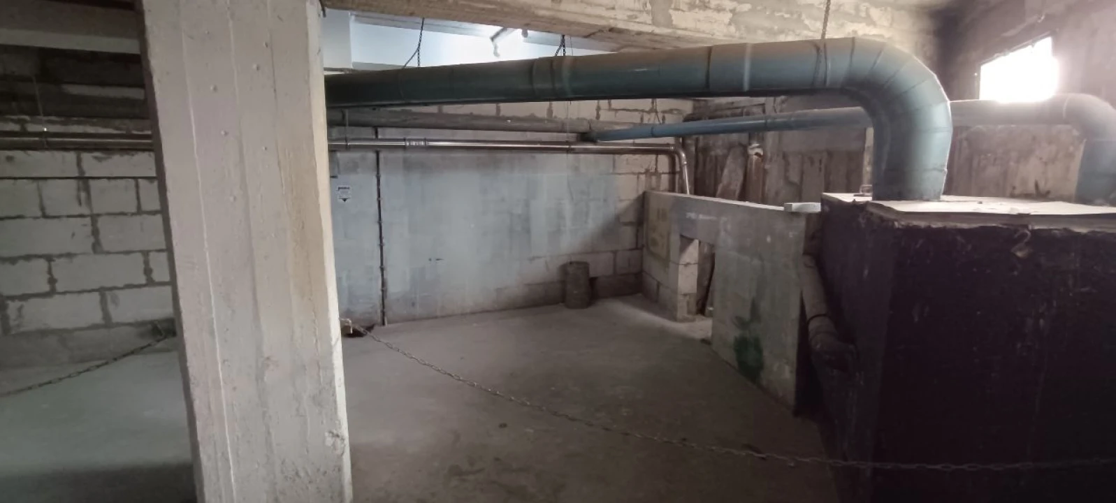 Garagem para Venda em Lisboa Foto 1